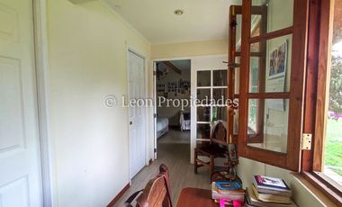 Leon Propiedades vende parcela con casa en Sector El Ajial, Curacaví.
