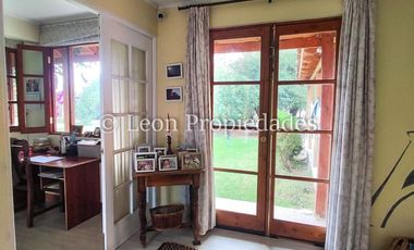 Leon Propiedades vende parcela con casa en Sector El Ajial, Curacaví.