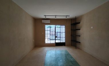 Residencia Colonial Contemporánea en el Corazón de Mérida