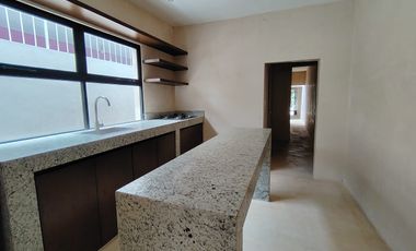 Residencia Colonial Contemporánea en el Corazón de Mérida
