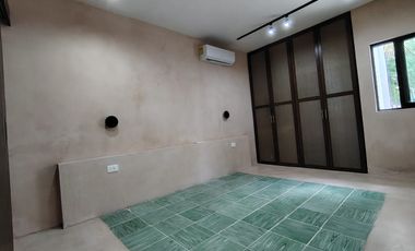 Residencia Colonial Contemporánea en el Corazón de Mérida
