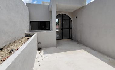 Residencia Colonial Contemporánea en el Corazón de Mérida