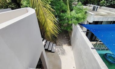 Residencia Colonial Contemporánea en el Corazón de Mérida