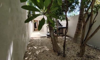 Residencia Colonial Contemporánea en el Corazón de Mérida