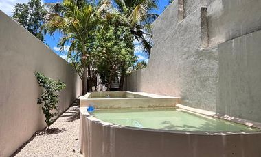 Residencia Colonial Contemporánea en el Corazón de Mérida