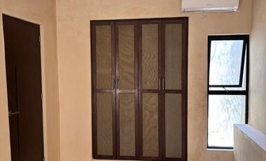 Residencia Colonial Contemporánea en el Corazón de Mérida