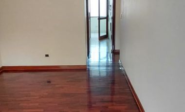 Vendo departamento 2 dormitorios frente a parque Chacarilla