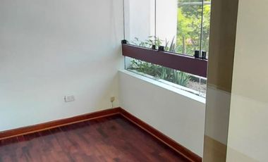 Vendo departamento 2 dormitorios frente a parque Chacarilla