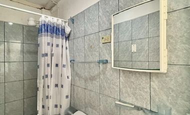 CHIPIPE: VENDO CASA ESQUINERA CERCA DEL MAR