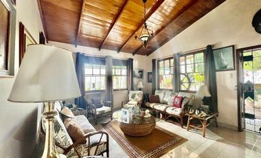 CHIPIPE: VENDO CASA ESQUINERA CERCA DEL MAR