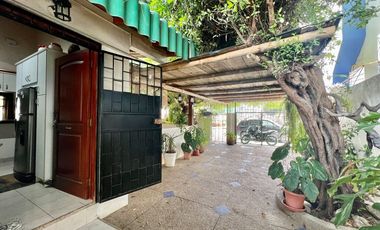 CHIPIPE: VENDO CASA ESQUINERA CERCA DEL MAR