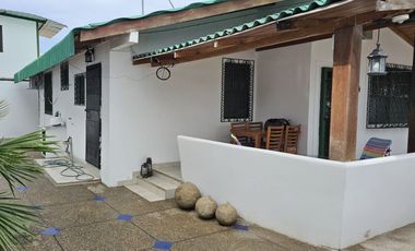 CHIPIPE: VENDO CASA ESQUINERA CERCA DEL MAR