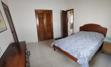 CHIPIPE: VENDO CASA ESQUINERA CERCA DEL MAR