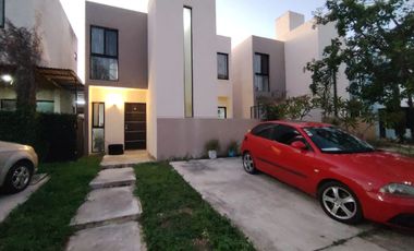 Casa en Venta en Fuente Solana, Tixcacal, Mérida, Yucatán