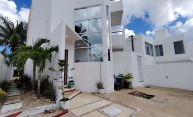 Casa en Venta Frente al Mar en Santa Clara, Yucatán