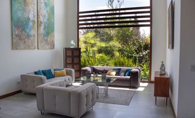 HERMOSA CASA DE LUJO DE VENTA EN PUEMBO!!