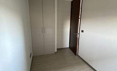 Amplio departamento 2D/2B en Macul