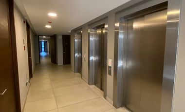 Amplio departamento 2D/2B en Macul
