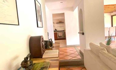Renta de casa en cuernavaca en Fracc lomas de vista hermosa . seguridad 24 hrs