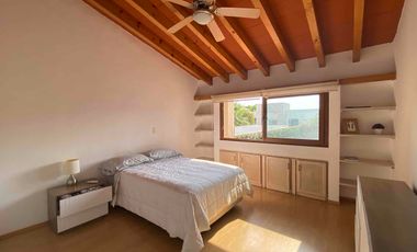 Renta de casa en cuernavaca en Fracc lomas de vista hermosa . seguridad 24 hrs