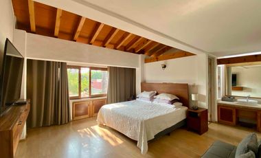 Renta de casa en cuernavaca en Fracc lomas de vista hermosa . seguridad 24 hrs