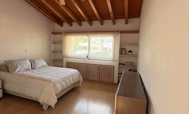 Renta de casa en cuernavaca en Fracc lomas de vista hermosa . seguridad 24 hrs