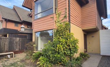 Arrienda casa 5 dormitorios en Lomas San Sebastián, Concepción.