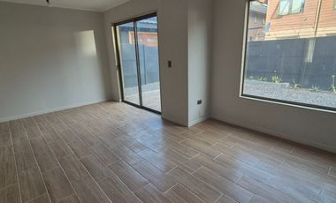 Arrienda casa 5 dormitorios en Lomas San Sebastián, Concepción.