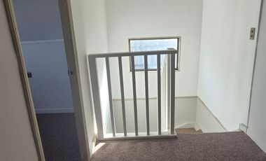 Arrienda casa 5 dormitorios en Lomas San Sebastián, Concepción.