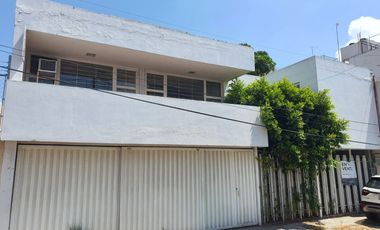 Venta de Casa en el Centro en la Col. El Carmen