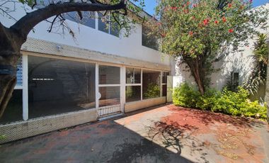 Venta de Casa en el Centro en la Col. El Carmen