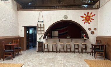 Venta de 17.800 m2 de terreno con 7 casas en Otavalo, apto para hostería