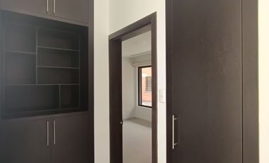 MUY LINDA CASA DE ARRIENDO EN EXCELENTE URB PRIVADA (Sector Monteserrín)