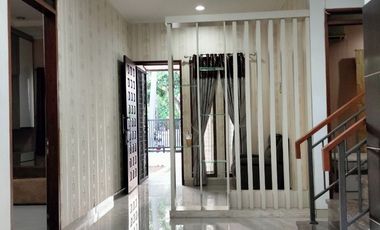 Rumah Bagus minimalis dalam cluster batununggal jelita