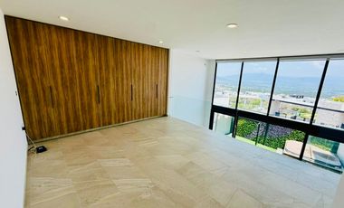 Loft de Doble Altura con jardín y Jacuzzi Privado | Huma Zibatá