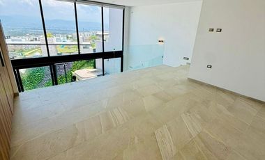Loft de Doble Altura con jardín y Jacuzzi Privado | Huma Zibatá