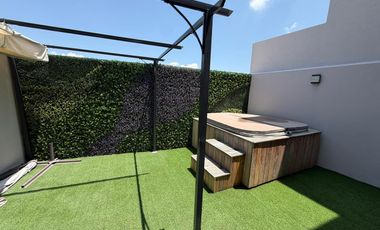 Loft de Doble Altura con jardín y Jacuzzi Privado | Huma Zibatá