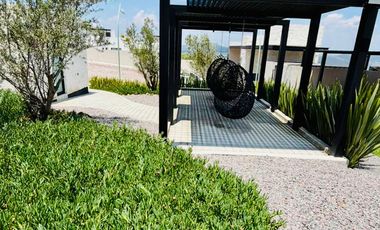 Loft de Doble Altura con jardín y Jacuzzi Privado | Huma Zibatá