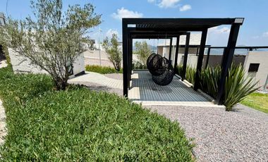 Loft de Doble Altura con jardín y Jacuzzi Privado | Huma Zibatá
