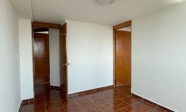 Oficina en Renta en Lomas verdes, dentro de fracc cerrado, frente Club Casablanca