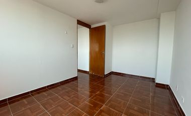 Oficina en Renta en Lomas verdes, dentro de fracc cerrado, frente Club Casablanca