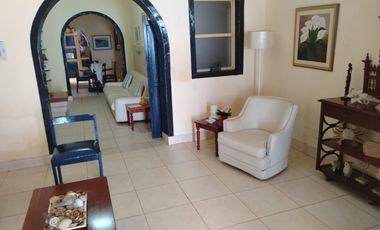Delicias OCASION! casa frente al mar de 634.8m2