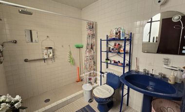 Casa en Venta | Iztapalapa | con Departamento Independiente | 5 Recámaras | 5 Estacionamientos