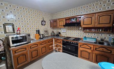 Casa en Venta | Iztapalapa | con Departamento Independiente | 5 Recámaras | 5 Estacionamientos