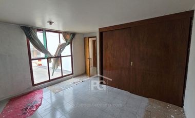 Casa en Venta | Iztapalapa | con Departamento Independiente | 5 Recámaras | 5 Estacionamientos