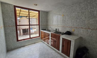 Casa en Venta | Iztapalapa | con Departamento Independiente | 5 Recámaras | 5 Estacionamientos