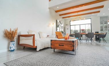 Beautiful Modern Contemporary 4BR Home in Greenwoods Executive Village