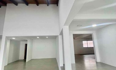 CASA EN RENTA , gran oportunidad para empresas y financieras en la ciudad de CUENCA