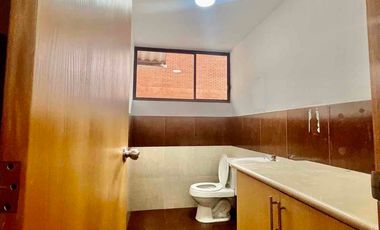 CASA EN RENTA , gran oportunidad para empresas y financieras en la ciudad de CUENCA