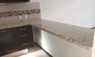 Casa en renta 3 niveles Lerma Outlet